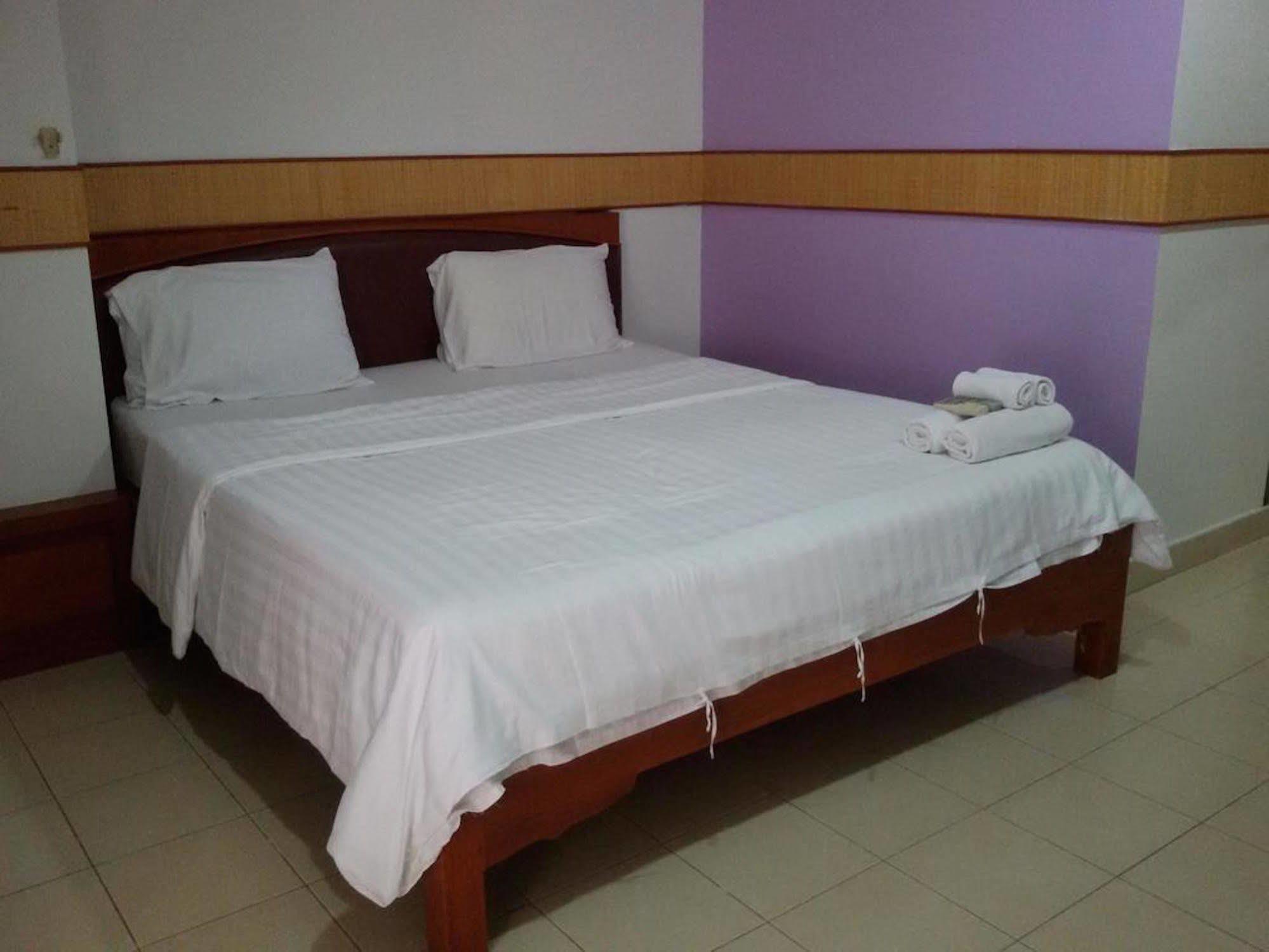 Rattakit Mansion Aparthotel Pattaya Buitenkant foto